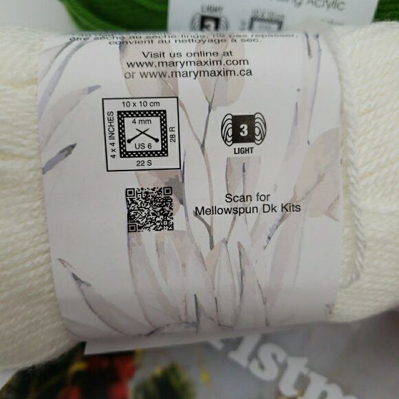 Christmas Cats Crochet Kit Holiday Animal Plush Gnome Hats Acrylic Yarn Medium - Picture 3 of 16